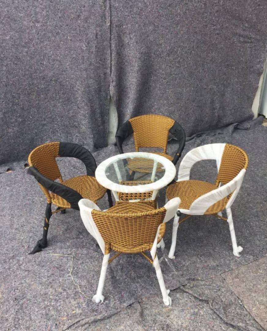 Small round table set with 4 chairs